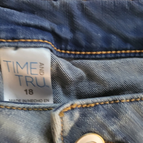 Time and Tru Women's Jeans size 18 - Picture 2 of 2